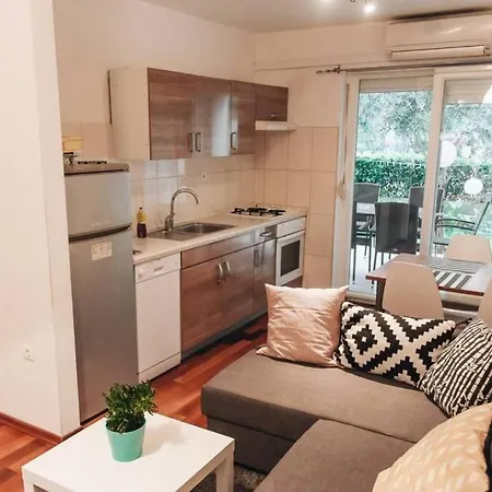 Cosy Apartment In A Quiet Neighborhood Zadar Exterior foto