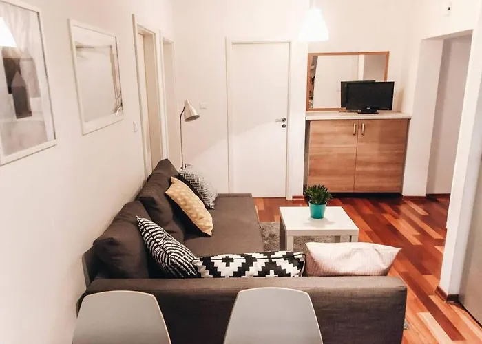 Cosy Apartment In A Quiet Neighborhood